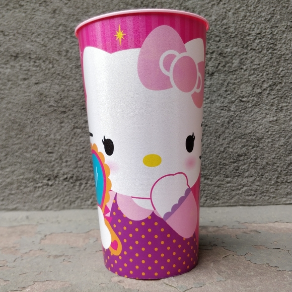 NEW hello kitty 32oz party cup - Picture 2 of 5